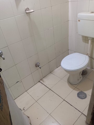Attached Bathroom in 1 BHK Apartment at Molarband – for Rent