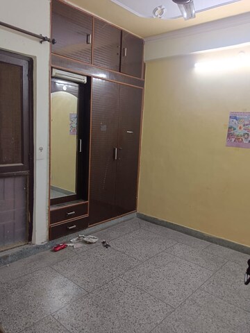 Room in 1 BHK Apartment at Molarband – for Rent