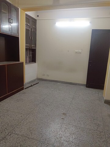 1 BHK Apartment For Rent in Molarband
