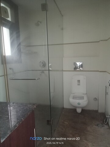 Bathroom in 3 BHK Builder Floor at Eros Rosewood City, Sector 49 – for Rent