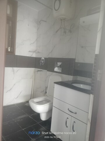 Kitchen in 3 BHK Builder Floor at Eros Rosewood City, Sector 49 – for Rent