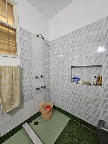 Bathroom in 3 BHK Builder Floor at Auram Floor, South City 2 – for Rent