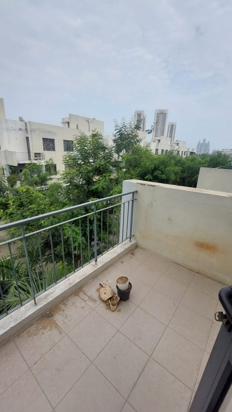 Balcony, vatika-india-next-floors 2 Bedroom 1000 Sq.Ft. Builder Floor In Sector 82 Gurgaon 8840335