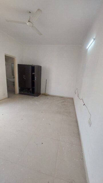 Room in 2 BHK Builder Floor at Vatika Primrose Floors, Sector 82 – for Rent
