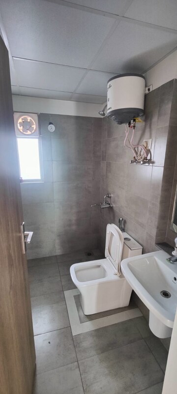 Bathroom in 2 BHK Builder Floor at Sector 83 – for Rent