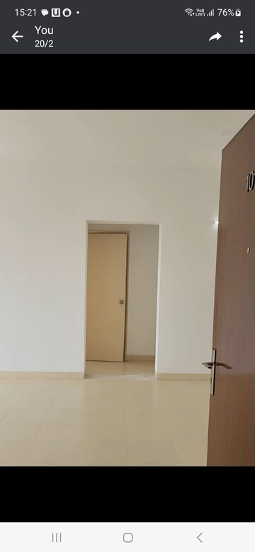 Room in 3 BHK Apartment at Vatika City Homes, Sector 83 – for Rent