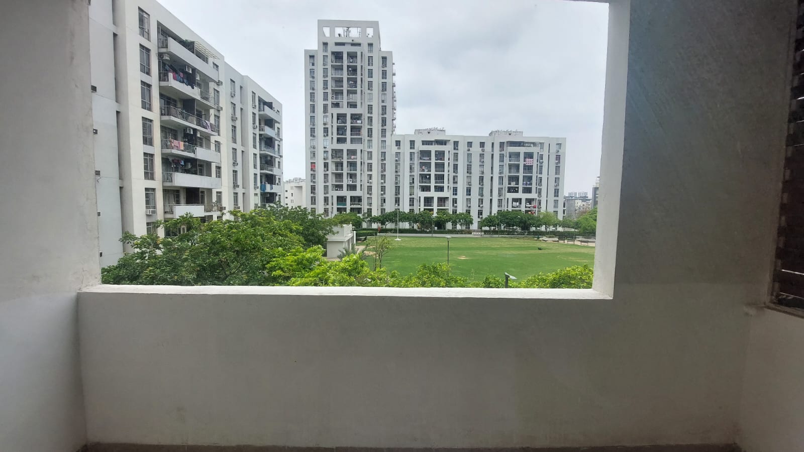 3 BHK + Extra Room 1750 Sq.Ft. Apartment in Vatika Lifestyle Homes