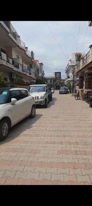 Parking in 3.5 BHK Independent House at Ambala Highway – for Sale