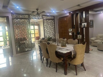 Living Room in 3 BHK Builder Floor at Palam Vihar – for Rent