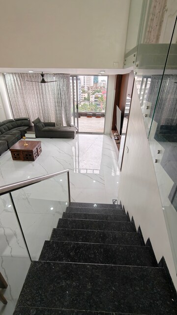 Master Bedroom in 4 BHK Penthouse at Mohar Garima Plus, Senapati Bapat Road – for Rent