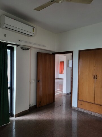 Building Lobby in 2 BHK Builder Floor at Palam Vihar – for Rent