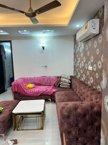 Bedroom in 1 BHK Builder Floor at Sector 23 – for Rent