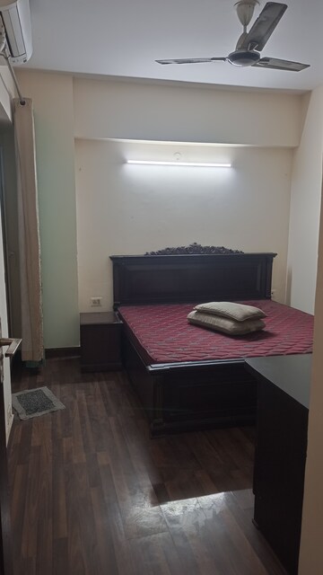 2 BHK Apartment For Rent in Sethi Max Royale, Sector 76