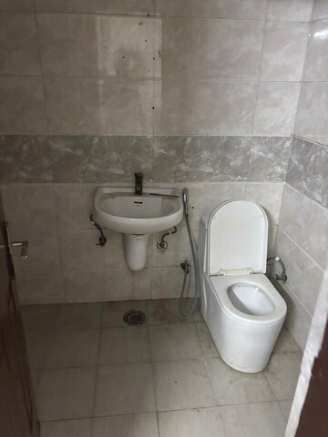 Master Bedroom in 2 BHK Apartment at Amrapali Princely Estate, Sector 76 – for Rent