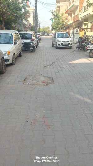 Parking in 2 BHK Independent House at Ambala Highway – for Sale