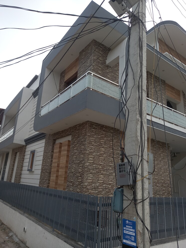 Exterior View, sector 125 5 Bedroom 150 Sq.Yd. Independent House In Sector 125 Mohali 8840450