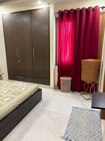 Bedroom in 2 BHK Builder Floor at West Sant Nagar – for Rent
