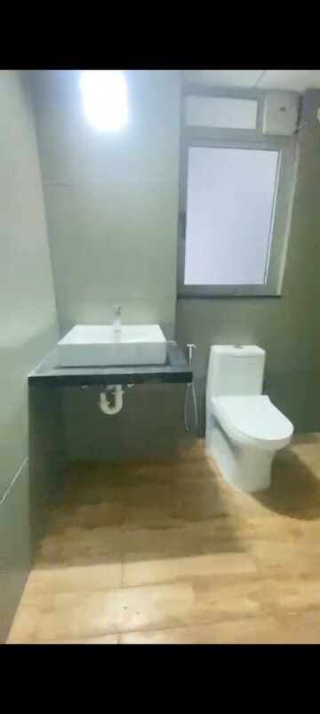 Bathroom in 3.5 BHK Apartment at Kalpataru Immensa, Kolshet Road – for Rent