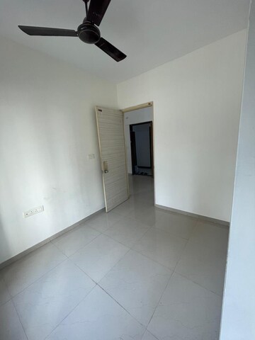 Room in 1 BHK Apartment at City View Building, Worli – for Rent