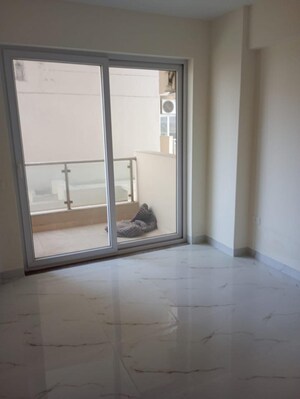 Room in 3 BHK Apartment at Ramprastha Primera, Sector 37d – for Sale