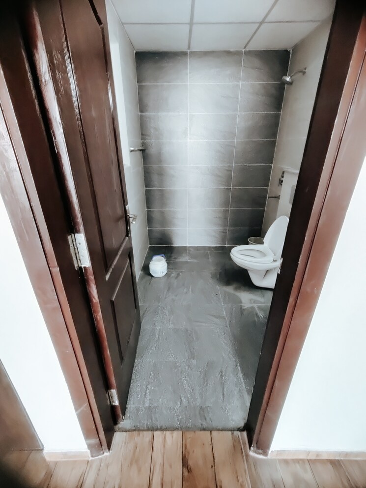 undefined, omaxe-royal-residency-faridabad 3 Bedroom 1925 Sq.Ft. Apartment In Sector 79 Faridabad 8840551