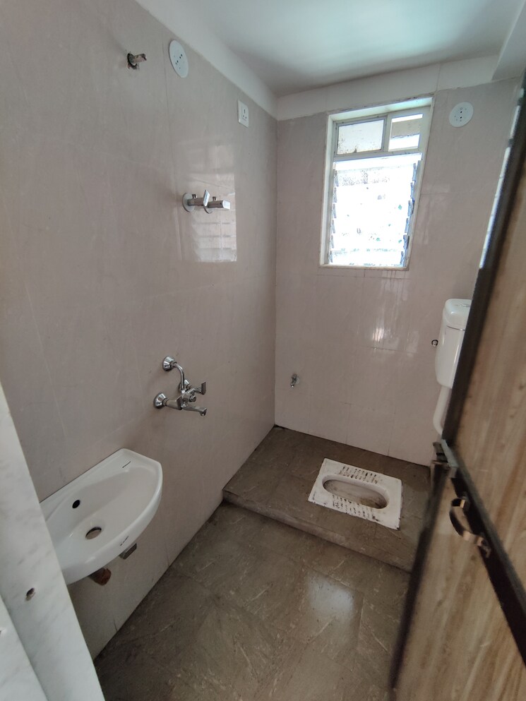 Bathroom, the-baya-central 1 Bedroom 441 Sq.Ft. Apartment In Lower Parel Mumbai 8840582