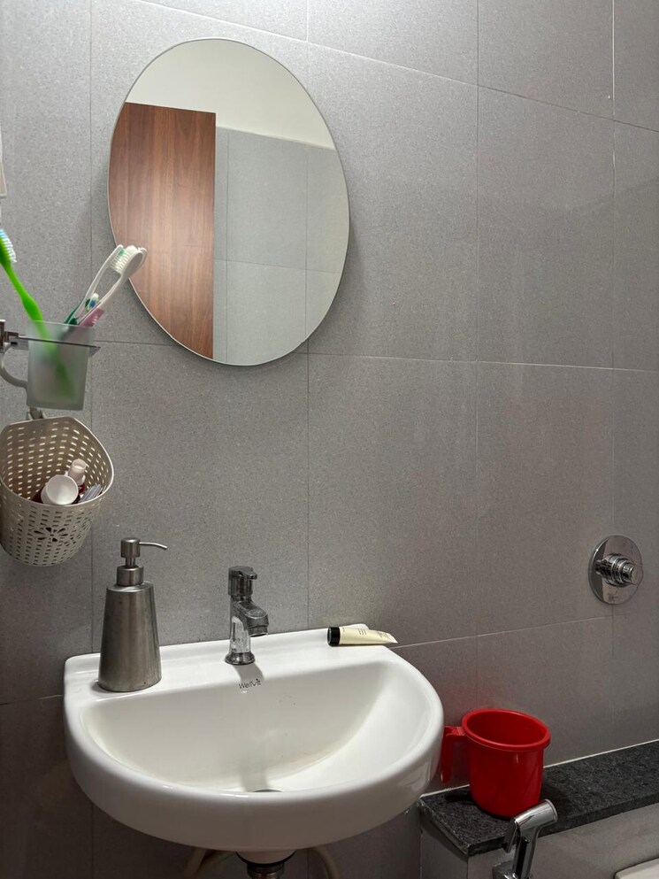 Bathroom, parklane-lifeseasons 2 Bedroom 698 Sq.Ft. Apartment In Dhanori Pune 8816591