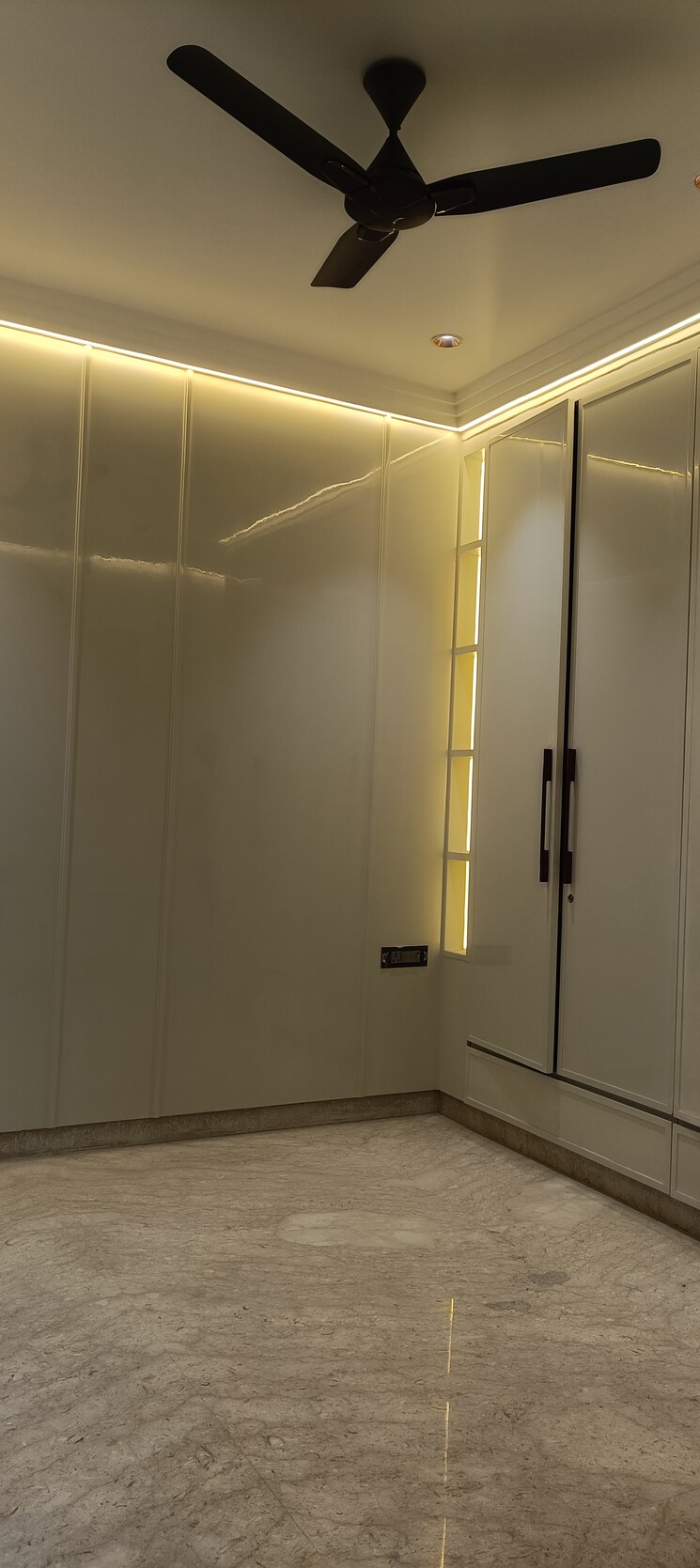 undefined, anand vihar 3 Bedroom 1800 Sq.Ft. Builder Floor In Anand Vihar Delhi 8840620