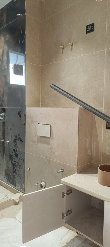 Bathroom in 3 BHK Builder Floor at Anand Vihar – for Rent