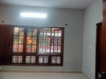 Room in 3 BHK Independent House at Indiranagar – for Rent