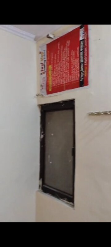 Furnished Amenities in 1.5 BHK Apartment at Laxmi Nagar – for Sale