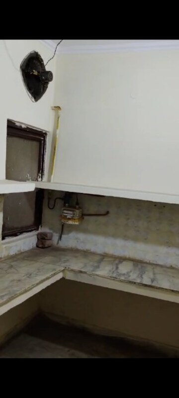 Kitchen in 1.5 BHK Apartment at Laxmi Nagar – for Sale
