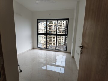 Room in 3 BHK Apartment at Godrej Urban Park, Chandivali – for Rent