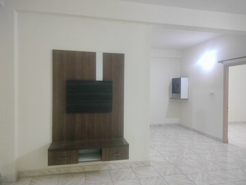 Room in 2 BHK Builder Floor at Kodihalli – for Rent