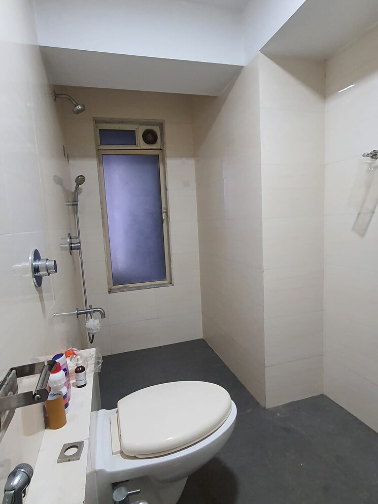 Bathroom, neumec-chandelier-court 3 Bedroom 2121 Sq.Ft. Apartment In Worli Mumbai 8840715