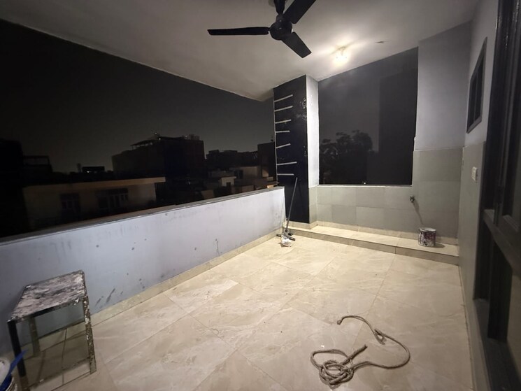 Balcony, sector 36 3 Bedroom 2200 Sq.Ft. Builder Floor In Sector 36 Noida 8840756