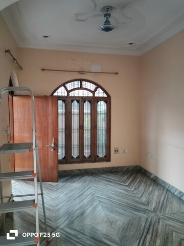 Bedroom in 2 BHK Builder Floor at Gomti Nagar – for Rent