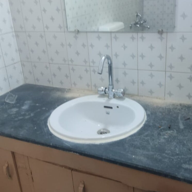 Bathroom, rwa-apartments-sector-30 2 Bedroom 1500 Sq.Ft. Builder Floor In Sector 30 Noida 8840812