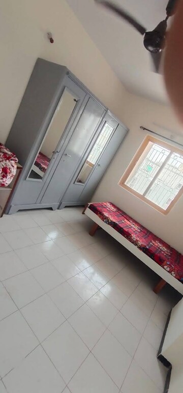Furnished Amenities in 2 BHK Apartment at Anand Nagar – for Rent