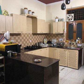 Living Room in 4 BHK Builder Floor at RWA Apartments Sector 92, Sector 92 – for Rent
