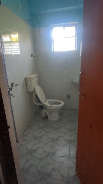 Bathroom in 3 BHK Apartment at Morabadi – for Rent