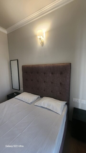 Bedroom in 2 BHK Apartment at Central Park Flower Valley Aqua Front Towers, Sohna Sector 33 – for Rent