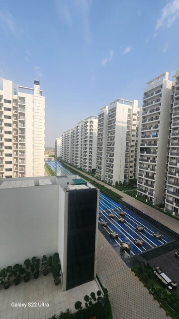 2 BHK Apartment – Exterior View View at Central Park Flower Valley Aqua Front Towers, Sohna Sector 33 - for Rent