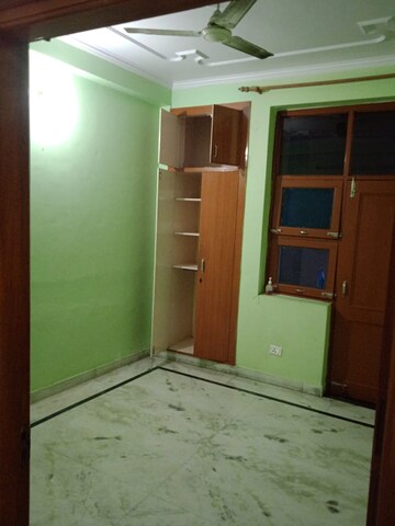 Room in 2 BHK Builder Floor at RWA Apartments Sector 47, Sector 47 – for Rent