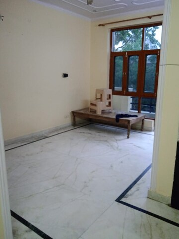 Room in 2 BHK Builder Floor at RWA Apartments Sector 47, Sector 47 – for Rent