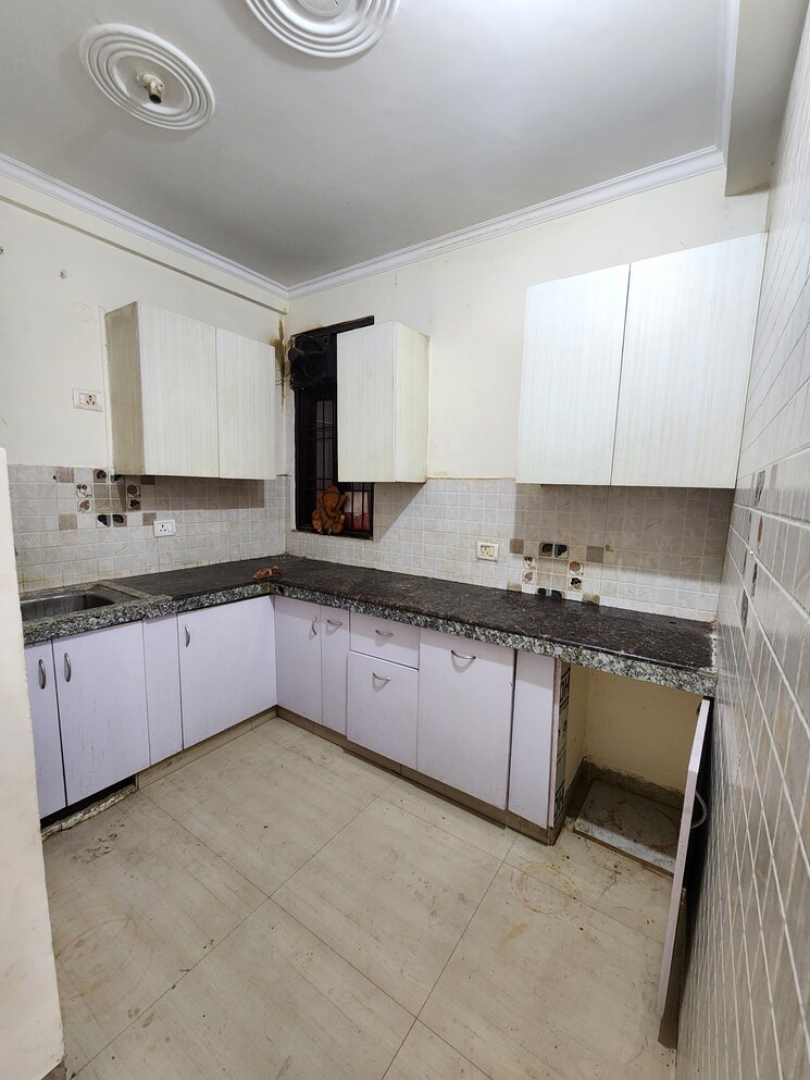 Kitchen, chattarpur 3 Bedroom 1200 Sq.Ft. Builder Floor In Chattarpur Delhi 8840931