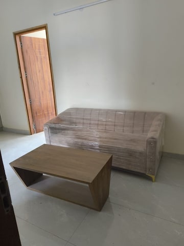 Bedroom in 2 BHK Builder Floor at Sahastradhara Road – for Rent