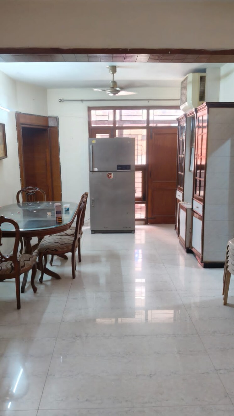 Living Room, vip road 3 Bedroom 1800 Sq.Ft. Apartment In Vip Road Zirakpur 8840963