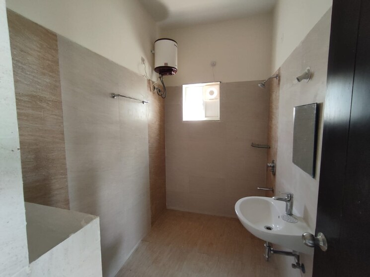 Bathroom, rk-cpr-bella-vista 4 Bedroom 4000 Sq.Ft. Villa In Nallagandla Hyderabad 8840949