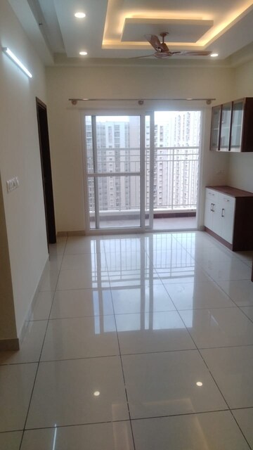 Room in 3 BHK Apartment at Prestige Finsbury Park Regent, Bagaluru – for Rent
